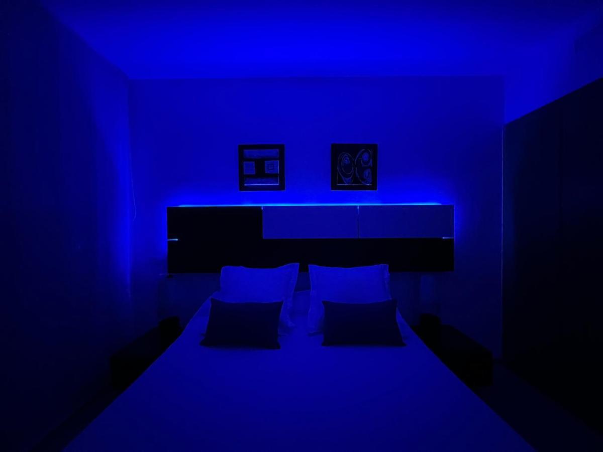 Blau Apartamento Frente A Los Canales Y Las Puestas De Sol De רוזס מראה חיצוני תמונה
