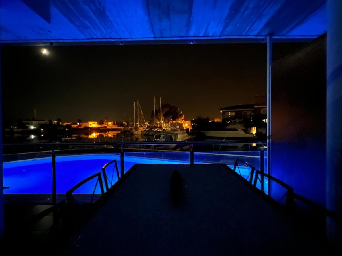 Blau Apartamento Frente A Los Canales Y Las Puestas De Sol De רוזס מראה חיצוני תמונה