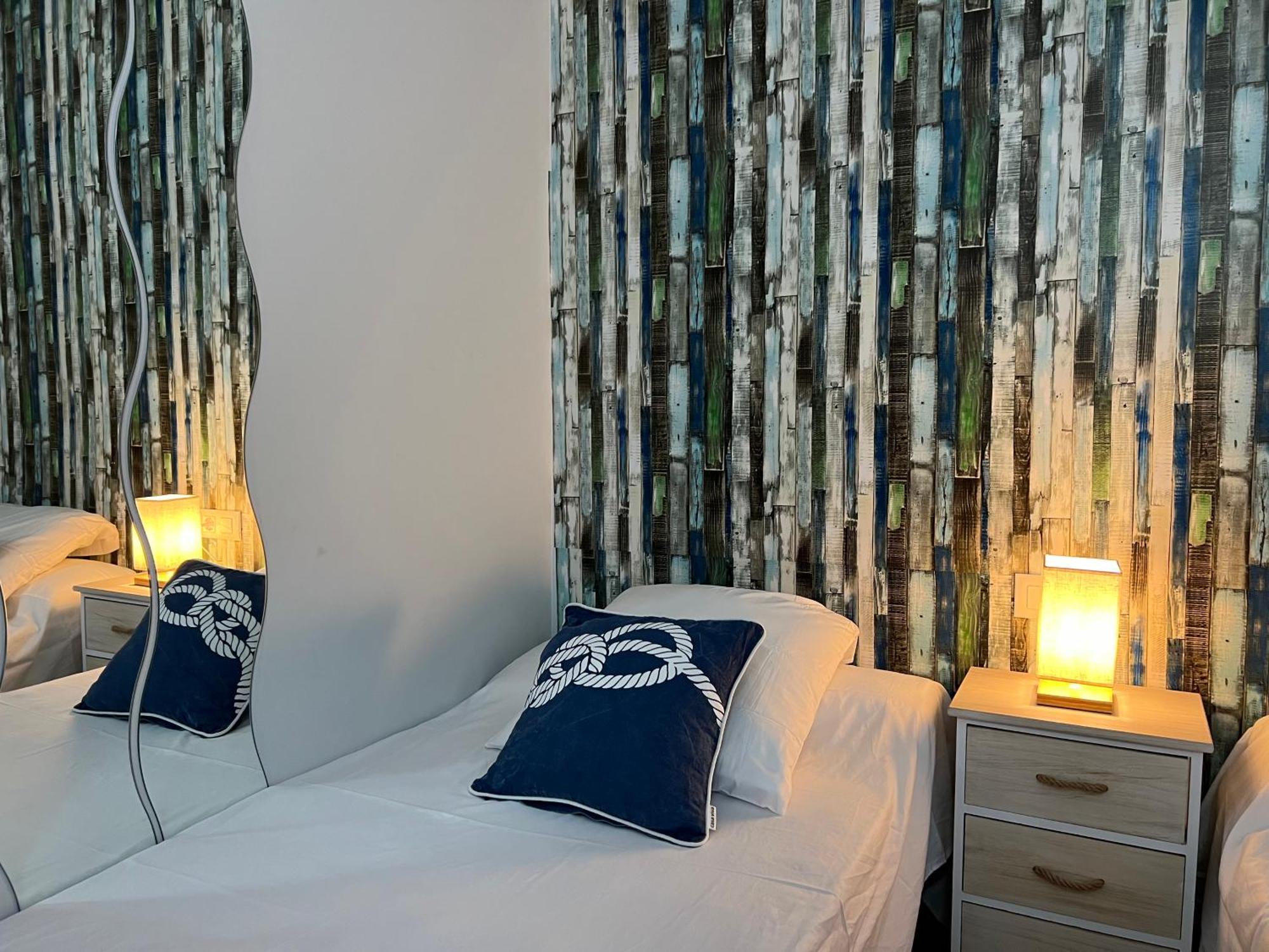 Blau Apartamento Frente A Los Canales Y Las Puestas De Sol De רוזס מראה חיצוני תמונה